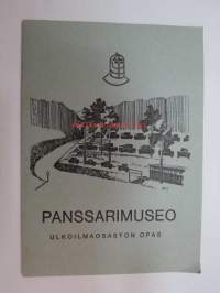 Panssarimuseo - ulkoilmaosaston opaskirjanen -guide to tank museum collections (outdoors section)