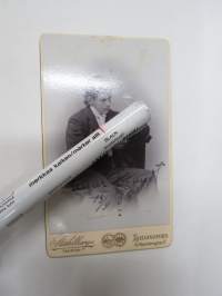 Einar von Fieandt, 13.9.1898, Atelier Ståhlbergs 2dre Atelier- Helsingfors -visiittikorttivalokuva / visit card photo / cdv