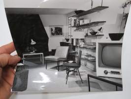 St. Eriksmässan, Stockholm 1956 - United States Pavilion - St. Erik´s Fair / John D. Average family life in USA -valokuva / photograph
