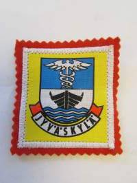 Jyväskylä -kangasmerkki / matkailumerkki / hihamerkki / badge -pohjaväri punainen