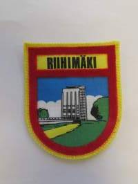 Riihimäki-kangasmerkki / matkailumerkki / hihamerkki / badge -pohjaväri keltainen