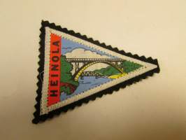 Heinola-kangasmerkki / matkailumerkki / hihamerkki / badge -pohjaväri musta