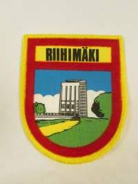 Riihimäki-kangasmerkki / matkailumerkki / hihamerkki / badge -pohjaväri keltainen