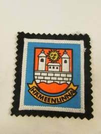 Hämeenlinna-kangasmerkki / matkailumerkki / hihamerkki / badge -pohjaväri musta