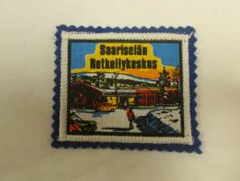 Saariselän retkeilykeskus -kangasmerkki / matkailumerkki / hihamerkki / badge -pohjaväri sininen