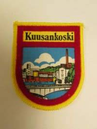 Kuusankoski -kangasmerkki / matkailumerkki / hihamerkki / badge -pohjaväri keltainen