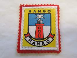 Hangö -Hanko -kangasmerkki / matkailumerkki / hihamerkki / badge -pohjaväri punainen