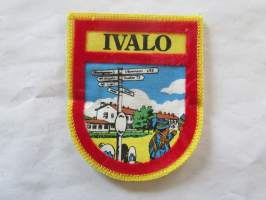 Ivalo -kangasmerkki / matkailumerkki / hihamerkki / badge -pohjaväri keltainen