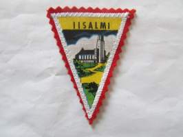 Iisalmi -kangasmerkki / matkailumerkki / hihamerkki / badge -pohjaväri punainen