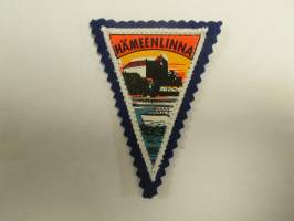 Hämeenlinna -kangasmerkki / matkailumerkki / hihamerkki / badge -pohjaväri sininen