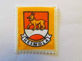 Heinola -kangasmerkki / matkailumerkki / hihamerkki / badge -pohjaväri valkoinen