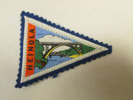 Heinola -kangasmerkki / matkailumerkki / hihamerkki / badge -pohjaväri sininen
