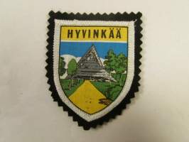 Hyvinkää -kangasmerkki / matkailumerkki / hihamerkki / badge -pohjaväri musta