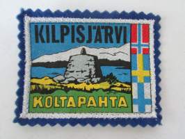 Kilpisjärvi -Koltapahta -kangasmerkki / matkailumerkki / hihamerkki / badge -pohjaväri sininen