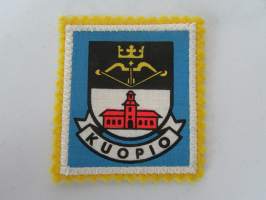 Kuopio -kangasmerkki / matkailumerkki / hihamerkki / badge -pohjaväri keltainen