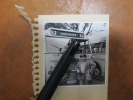 Linja-auto - linja-autot, Ruotsi (Växjö?) 1940-luku -valokuva -SJ buss / bussar närä Växjö, 1940-talet i Sverige