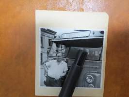 Linja-auto - linja-autot, Ruotsi (Växjö?) 1940-luku -valokuva -SJ buss / bussar närä Växjö, 1940-talet i Sverige