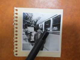 Linja-auto - linja-autot, Ruotsi (Växjö?) 1940-luku -valokuva -SJ buss / bussar närä Växjö, 1940-talet i Sverige