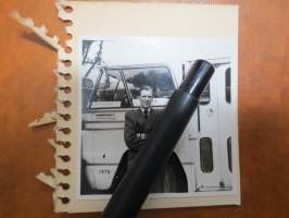 Linja-auto - linja-autot, Ruotsi (Växjö?) 1940-luku -valokuva -SJ buss / bussar närä Växjö, 1940-talet i Sverige