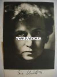 Iris Uurte -Wsoy:n kirjailijakuva