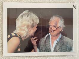 Pikkupojat, Hannele Lauri ja Simo Salminen -elokuvan still- / kaappikuva