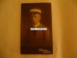 Ovesén Helsinki/Helsingfors -visiittikorttivalokuva