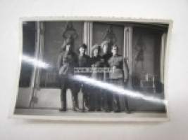 Silo-mieltä -suomalainen sotilasvalokuva