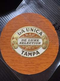 La unica de luxe selection -sikarietiketti