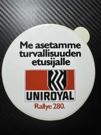 Me asetamme turvallisuuden etusijalle tarra