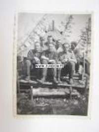 Telttaporukka -valokuva