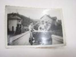 Sontavankkurit? -saksalainen sotilasvalokuva