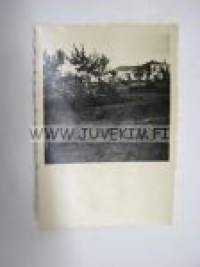 Turistihommaa -saksalainen sotilasvalokuva