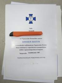 Vapaussodan Perinneliitto, Sininen Risti (allekirjoitus Lauri Koho) -myöntökirja