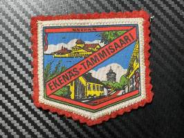 Ekenäs Tammisaari -kangasmerkki / matkailumerkki / hihamerkki / badge -pohjaväri punainen