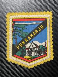 Punkaharju -kangasmerkki / matkailumerkki / hihamerkki / badge -pohjaväri keltainen