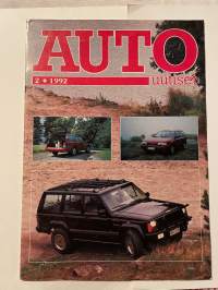 Auto uutiset 1992 nr 2 -Nissan asiakaslehti (Nissan, Chrysler), Nissan 100NX, Chrysler Grand Voyager SE