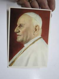 Paavi -postikortti