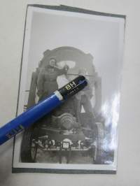 SA ilmatorjunnan valonheitin -valokuva