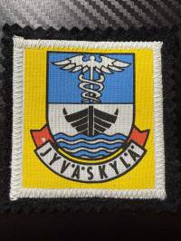 Jyväskylä -kangasmerkki / matkailumerkki / hihamerkki / badge -pohjaväri musta