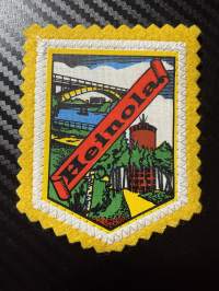 Heinola -kangasmerkki / matkailumerkki / hihamerkki / badge -pohjaväri keltainen