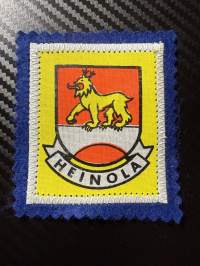 Heinola -kangasmerkki / matkailumerkki / hihamerkki / badge -pohjaväri sininen