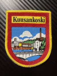 Kuusankoski -kangasmerkki / matkailumerkki / hihamerkki / badge -pohjaväri keltainen