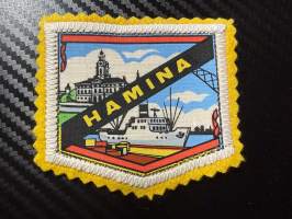 Hamina -kangasmerkki / matkailumerkki / hihamerkki / badge -pohjaväri keltainen