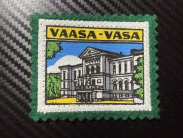 Vaasa - Vasa -kangasmerkki / matkailumerkki / hihamerkki / badge -pohjaväri vihreä