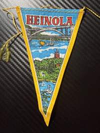 Heinola -matkailuviiri, pikkukoko / souvenier pennant
