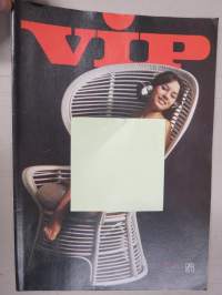 Vip 1971 nr 12, sis. mm. seur. artikkelit / kuvat / mainokset; Otettiin pienet joulut, Aarre Simosen muistelmat 1, Varusmiesten kuolemat lisääntyvät, Elämä