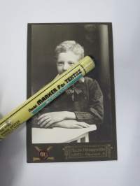 Solmiohuivi, Atelier Hilja Hagström, Lahti -visiittikorttivalokuva / visit card photo / cdv