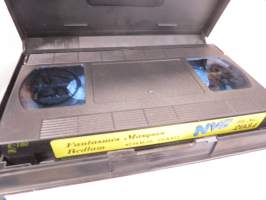 Fantasmes Masques -aikuisviihde VHS