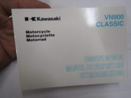 Kawasaki VN900 Classic Owner´s Manual, Manuel du proprietaire, Betribsanleitung -moottoripyörä, käyttöohjekirja englanniksi, ranskaksi, saksaksi