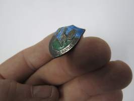 Piikkiön erämiehet 1951 -emalimerkki, mutterikiinnitteinen 813 hopeaa